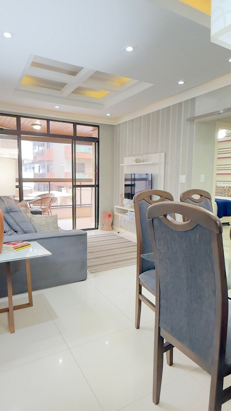 Sala e 2 quartos ao lado do mar em Cabo Frio