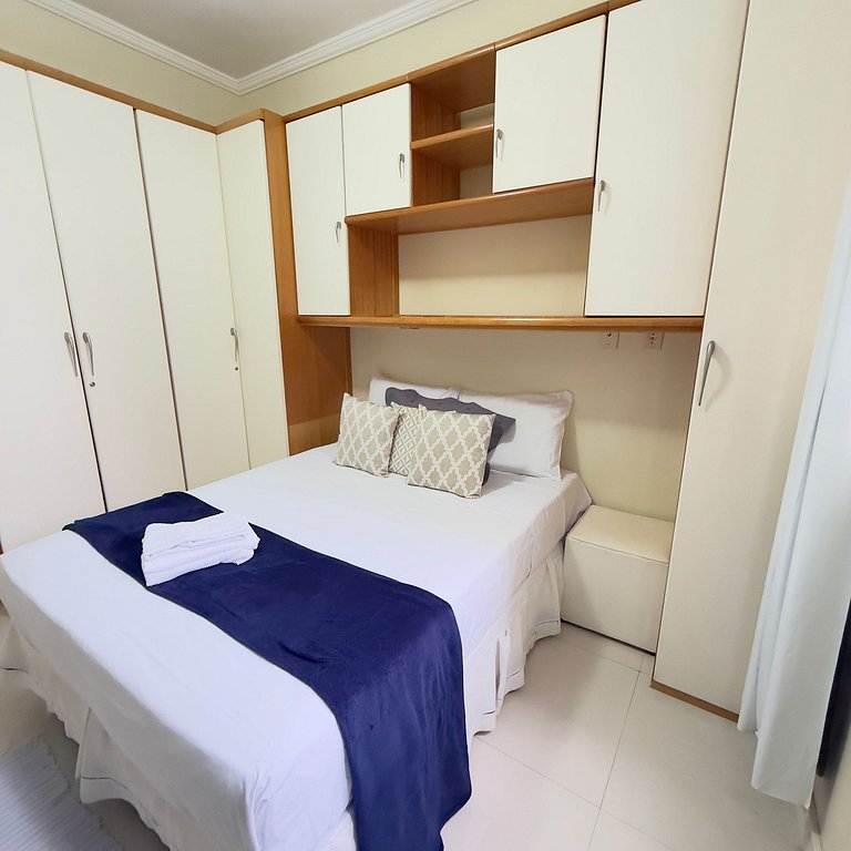 Sala e 2 quartos ao lado do mar em Cabo Frio