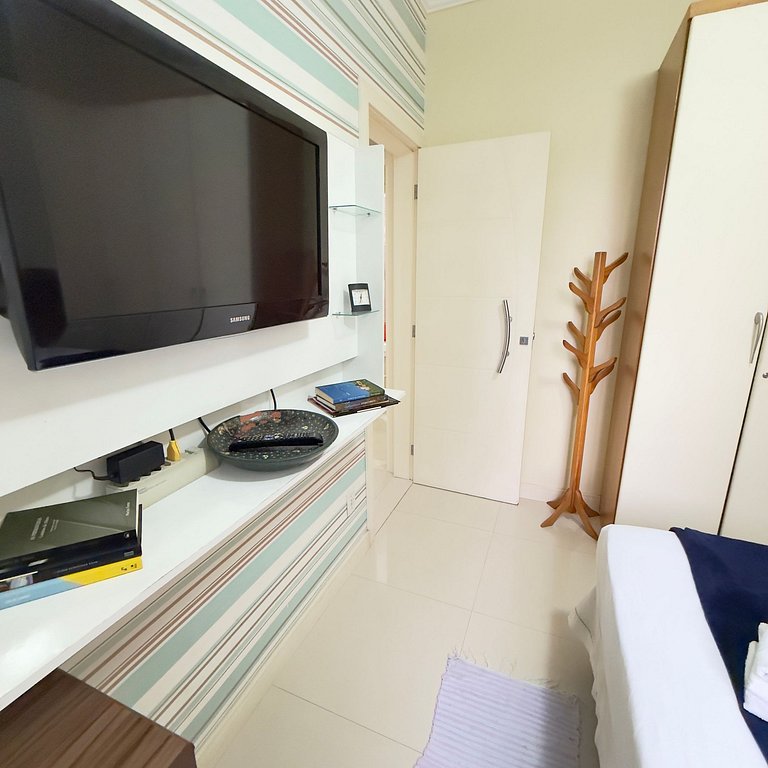 Sala e 2 quartos ao lado do mar em Cabo Frio