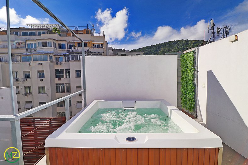 Beautiful penthouse w/ jacuzzi and BBQ in Ipanema