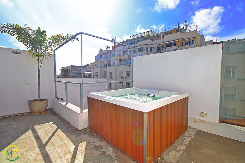 Beautiful penthouse w/ jacuzzi and BBQ in Ipanema