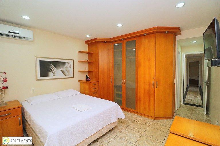 huge apartment in copacabana for rent