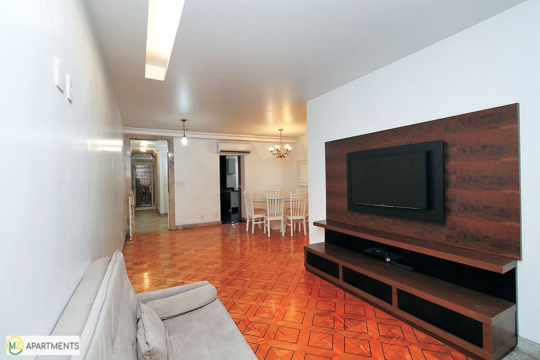NIce 3 bedrooms apartment w/ 2 suites for 8 people