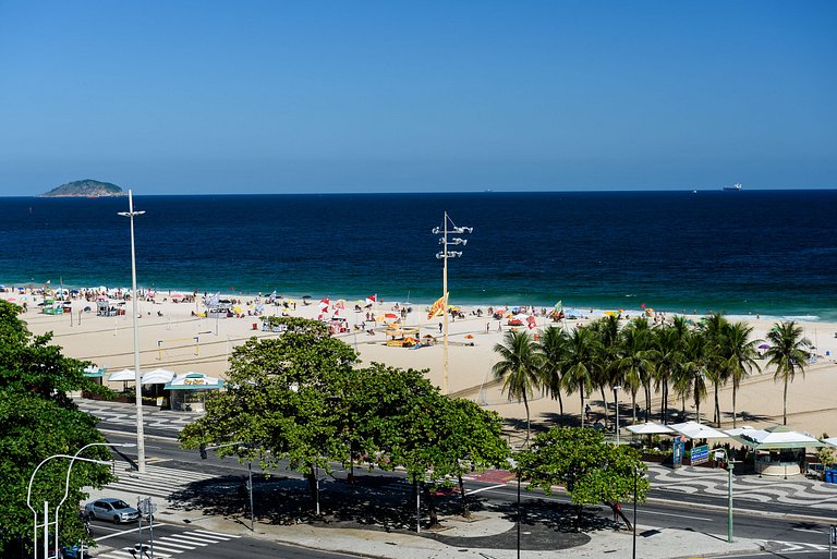 Studio com linda vista para a praia de Copacabana!